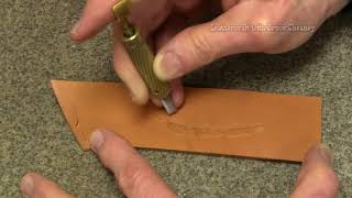 Leather Craft ✔ Carving feather into wet cased leather  Carving Leather Bruce Cheaney Leathercraft [upl. by Rintoul]