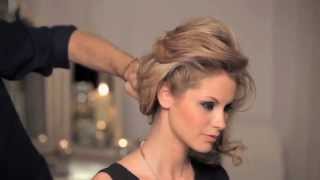 How to create the 1950s updo [upl. by Magbie]