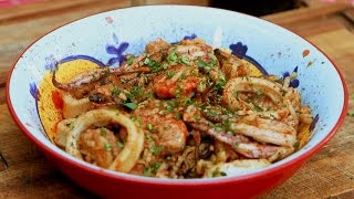 Discada de Mariscos  Receta Locos X el Asado [upl. by Elyag915]