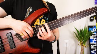 Tapping on FRETLESS Bass Sounds UNREAL [upl. by Ormand]