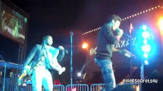 ROSHON amp LEON THOMAS Perform quotAll I Wantquot  Citadel Outlets Tree Lighting 111012mov [upl. by Fayette]