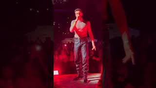 MARCO MENGONI canta HOLA I SAY live trending perte viralvideo neiperte musica [upl. by Asserrac819]