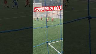 🔥ROUBADA DE BOLA 🔥 futebol shorts explore [upl. by Humbert]