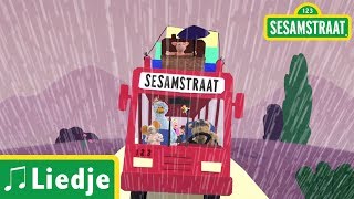 De wielen van de bus  Kinderliedje  Sesamstraat [upl. by Clemmy]