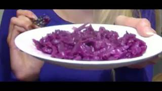 Rotkohl Blaukraut Zubereitung Rezept 22  frischen Rotkohl einfach kochen [upl. by Nnaes961]