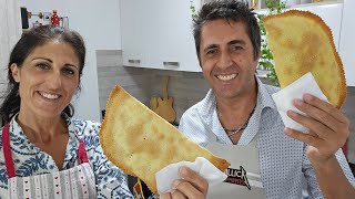 Calzoni ripieni al forno  Ricetta della Basilicata [upl. by Jegar]