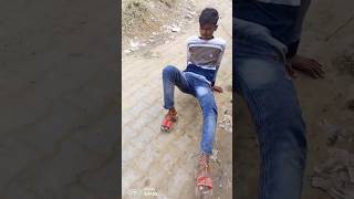 bacchon ko skating kaise sikhate hain skating viralvideo youtubeshorts girlreaction road india [upl. by Charmane]