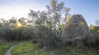 Sentier des Capitelles de Saint Siffret à Uzès 30700 Gard 01 2020 [upl. by Nylirem]