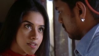 Asin demands for a Kiss from Vijay  Sivakasi [upl. by Dorsman]