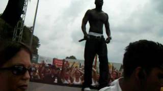 Akon throws kid off stage over our head see kid land in crowd [upl. by Negam435]