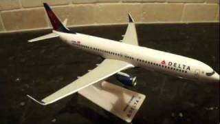 Unboxing Delta Airlines Boeing 737900 1200 Scale Model  Flight Miniatures [upl. by Eisseb]