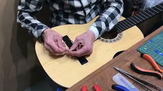 Установка нейлоновых струн installing nylon strings [upl. by Yenaiv548]