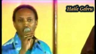 Tigrinya  ትግርኛ  Legendary Haile Gebru Singing One Of His Most Famous Songs In ERITV Studio [upl. by Amik801]