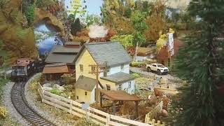 Lackawanna Heritage passing through lakeside bend modelrailroading hoscale [upl. by Yrocaj]