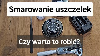 Zegarkowe DIY Smarowanie uszczelek dekla i koronki  Watch Majster [upl. by Lammond]