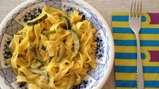 Fettuccine con calabacín y azafrán [upl. by Chally]