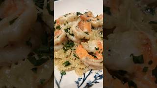 Shrimps garlic pasta cream sauce recipe description tips [upl. by Sinnaiy612]