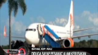 Lion Air mendarat darurat di bandara riau diduga ada kerusakan sayap pesawat  iNews Malam 0501 [upl. by Roarke]