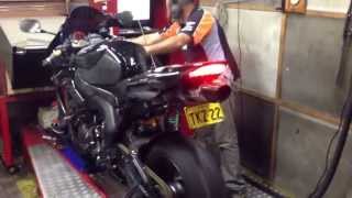 Honda CBR1000RR Fireblade 2006 Dyno Tune SampR Pro [upl. by Llessur]