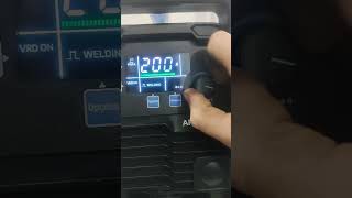 ARCW220 INVERSORA LCD PARA ELETRODO E TIG wwsoldas [upl. by Michella]