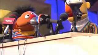 Bert en Ernie geven een persconferentie deel 12 [upl. by Ailiec]