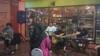 Ayu Agis II Latihan II Star Akustik II 2024 [upl. by Hodess]