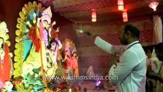 Maa Durga arti on the holy occasion of Durga Puja in Delhi [upl. by Younglove]