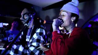 Wiz Khalifa W Snoop Dogg Black And Yellow Live [upl. by Naimed473]