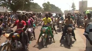 La Centrafrique renoue avec la violence  16 morts à Bangui [upl. by Brogle741]