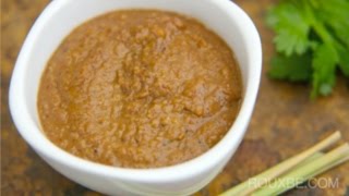 How to make Indonesian Peanut Sauce [upl. by Francyne202]