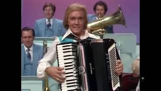 BEER BARREL POLKA  LAWRENCE WELK TV SHOW 1981 [upl. by Bellaude]