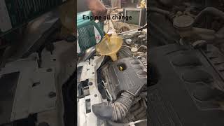 Use only Castrol oillonglifeengine automobilemechaniccar automobileserviceenginecare oilchange [upl. by Tynan]