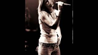 Dido live at Philadelphia 2004  01  Stoned [upl. by Couture554]