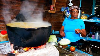 Sancocho Dominicano Comida Dominicana del campo [upl. by Sueaddaht785]