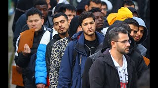 Polands Illegal Migrant Crisis Germany dumps migrants over Polish border [upl. by Ezequiel]