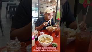 makai mee laksa Sarawak makanan kegemaran bala anak kegemaran laksasarawak [upl. by Gelb]