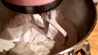 How to make Buttercream Wilton Cake Decorating Basics [upl. by Borlase710]