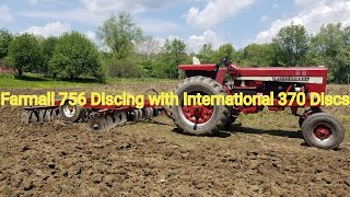 Farmall 756 Discing with International 370 Discs [upl. by Anerul]