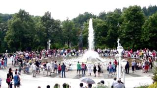 6 20072013 Mariánské Lázně  Marienbad  Tschechische Republik Singende Fontäne III Video [upl. by Yednarb]