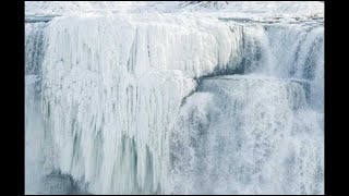 Les chutes du Niagara gelées la vague de froid sinstalle [upl. by Temirf]