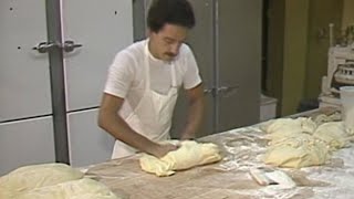 Dough rises early at Wixey Bakery  WTOL 11 Vault  Aug 21 1985 [upl. by Keating520]