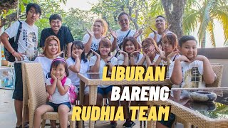 Serunya Kebersamaan Team Rudhia Salon amp Family saat Holiday di Hardys Pop Singaraja [upl. by Kaylee]