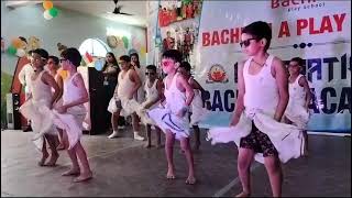 Lungi Dance🕺 Program in bachpan play🎒📚 school bhabua Chakbandi road [upl. by Kelam264]