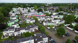 M van der Looy Afbouw vernieuwt gevels van 493 woningen in Eindhoven [upl. by Edita]