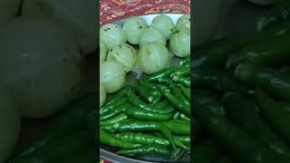 Amla aur mirch roti food foodie cooking punjabi desifood freefiarmax vadarecipefoodiefriday [upl. by Lemyt]