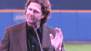 Robin Yount shares funny stories about Milwaukee Brewers Hall of Famer Bob Uecker at statue reveal [upl. by Qifar99]