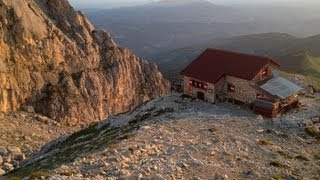 Rifugio Franchetti Una vita un rifugio Gran Sasso dItalia [upl. by Elwina]