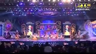 Binnu DhillonAmrinder gill Bhangra Performance On Ptc Award 2014 [upl. by Olivie]