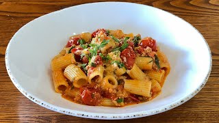 Pasta con Salchicha Gorgonzola y Arúgula [upl. by Siron]