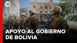 BOLIVIA  La gente se acercó a la plaza central de la paz en apoyo al gobierno [upl. by Lemmuela]